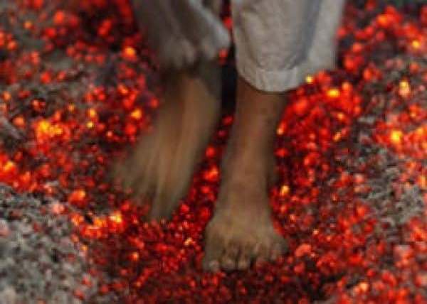 camminata sul fuoco